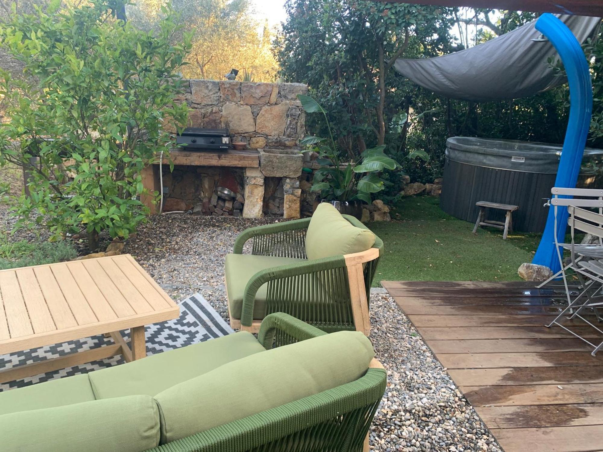 Cabanon Holiday home *