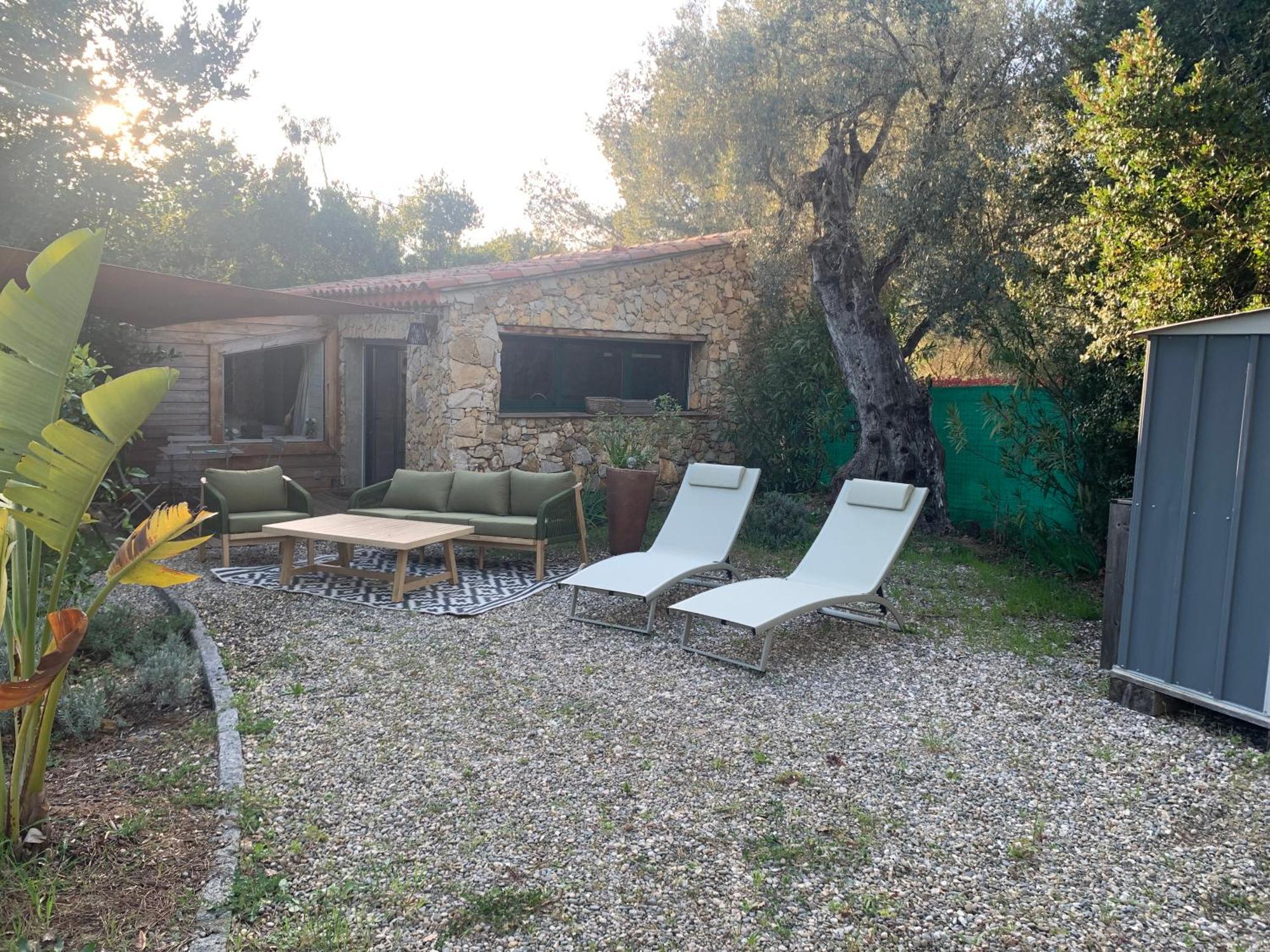 Cabanon Holiday home Sanary-sur-Mer